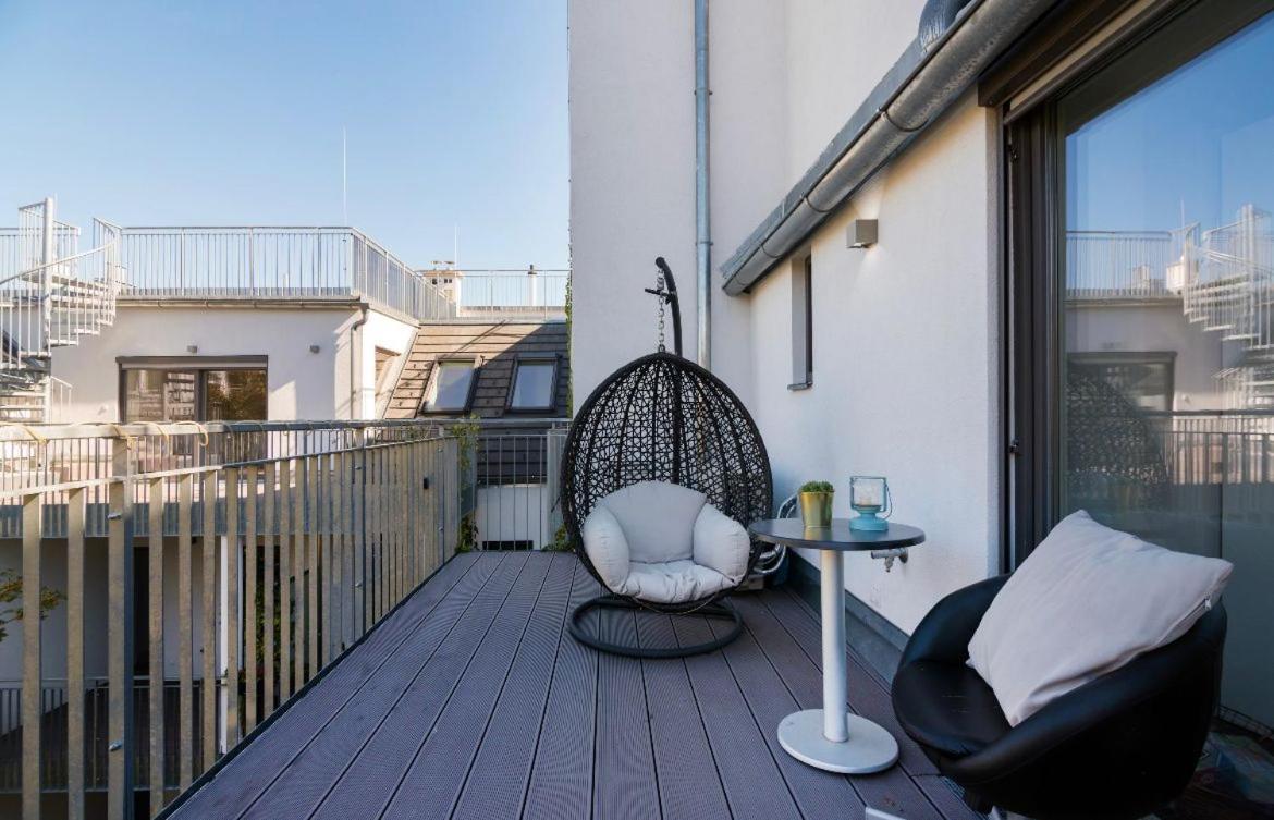 Stylish Rooms, Sunny Terrace In Vienna City Center Kültér fotó